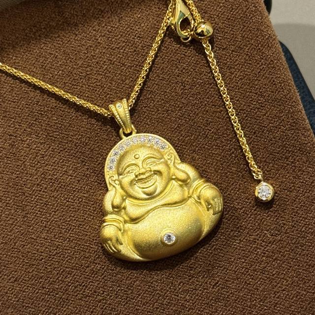 A5516 Traditional Gold-Colored Maitreya Buddha Pendant, Buddha Pendant, Sandblas