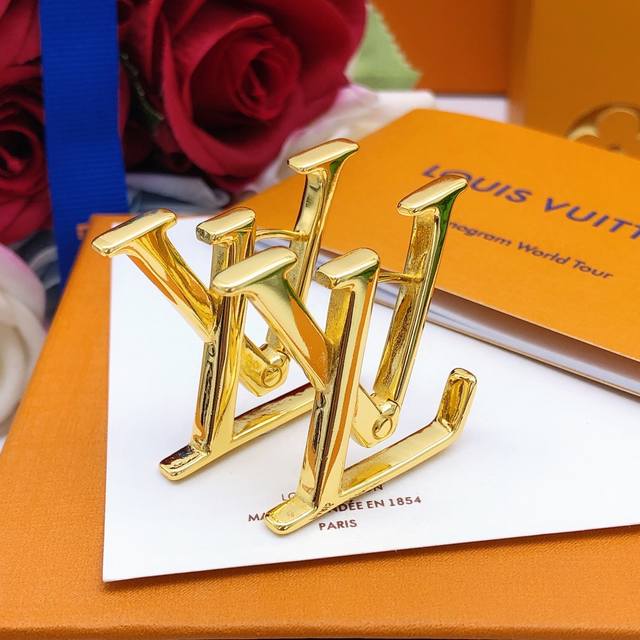 Model No. Led0094 Lv*Latest-Style Earrings With A Smooth Finish, Consistent Zp B