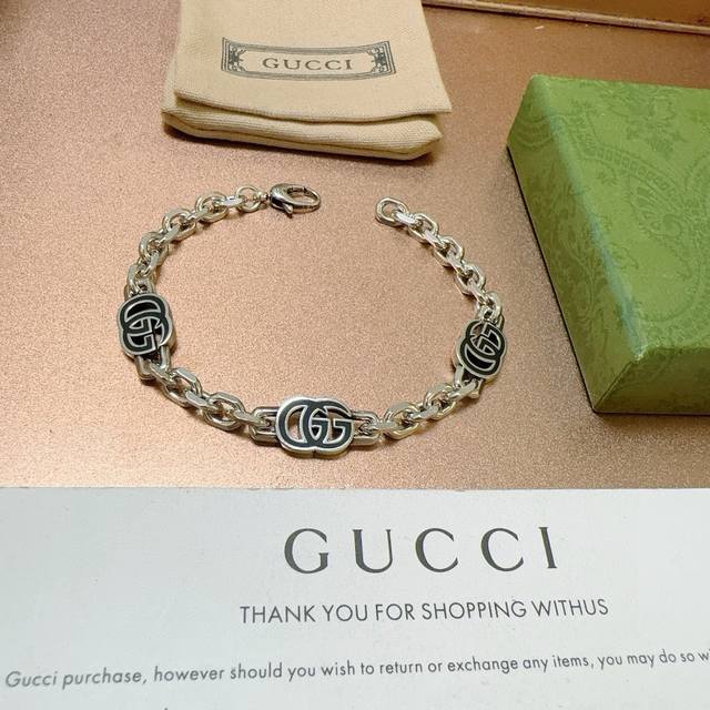 Gucci Recommended New Arrival Gucci's Latest Classic Bracelet. Exquisite In Both