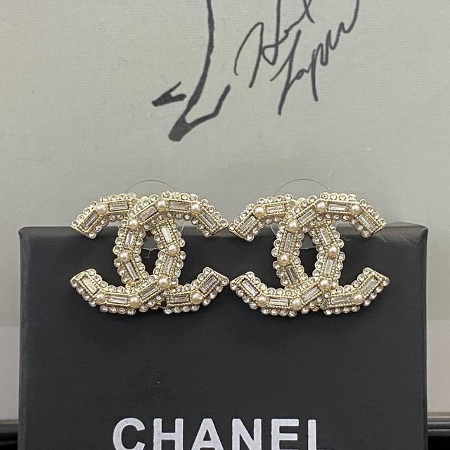 Code E2025 Chanel Ear Studs, Best-Selling New Arrivals, Authentic Store-Bought I