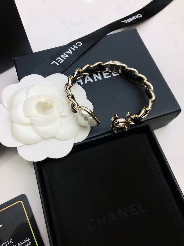 Chanel New Series, With Boutique, Genuine Leather Bracelet, Exclusively For Wome