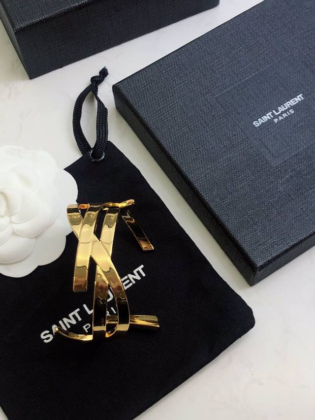 Ysl Bracelet New Arrival. Imported From Hong Kong, Original Design, Exceptional