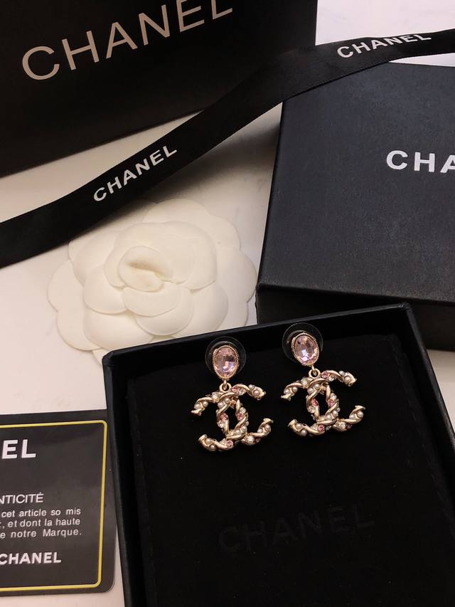 Chanel Ear Studs, Hot-Selling New Arrival, Consistent With Zp, Brass Material. C