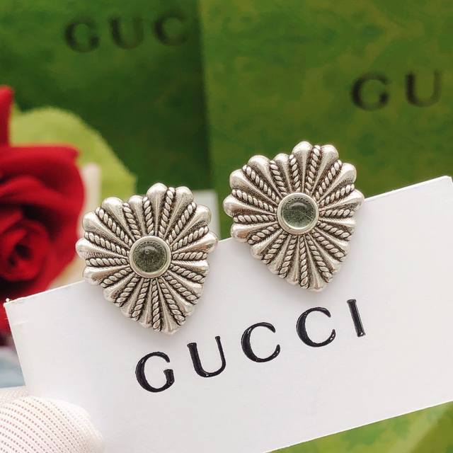 Code Ged0008 Gucc*Latest Heart-Shaped Ear Studs, Consistent Zp Brass Material