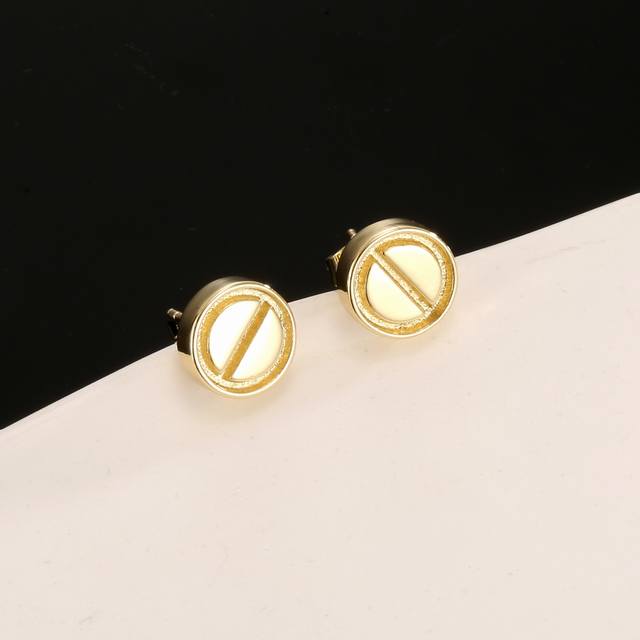 Cartier Screw Ear Studs The Most Classic And Popular Ear Studs. Timeless Classic
