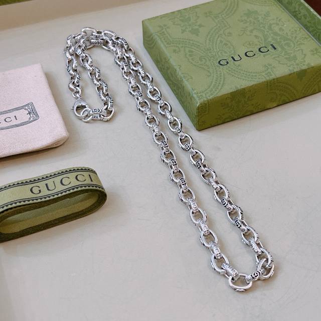 Simple Yet Elegant, This Necklace Is A Must-Have For Influencers On Tiktok. The