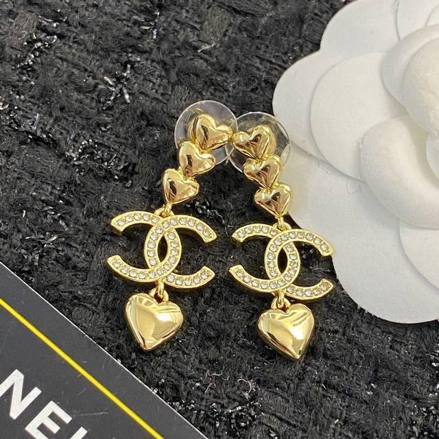Code E2127 Chanel Earring Bestseller Newly Released, Same As In-Store Chan 23 Fu