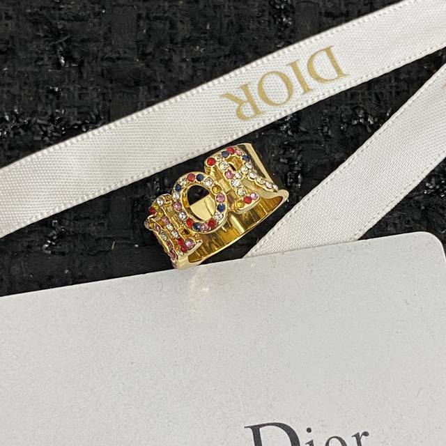Code R010 Hot-Selling New Ring, Exclusive High-End Quality, Real-Life Photos, No