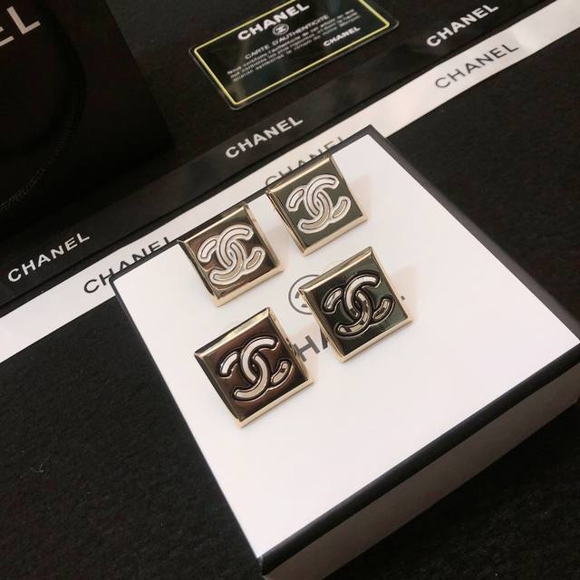 Chanel New Earring Design, Made Of Brass, Very Fresh And Elegant. Perfect For En