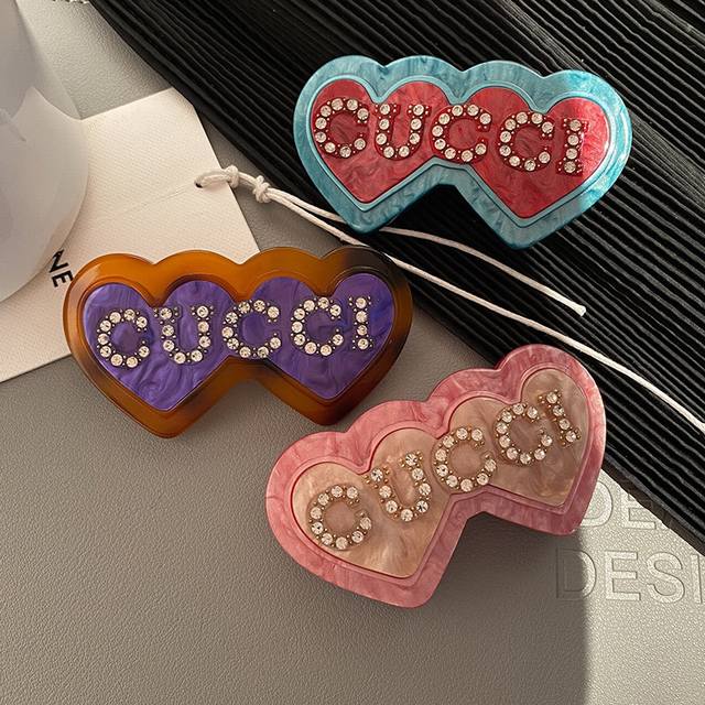 Gucci Spring Clip New Heart-Shaped Letter Hairpin With Side Heart-Shaped Hair Ac