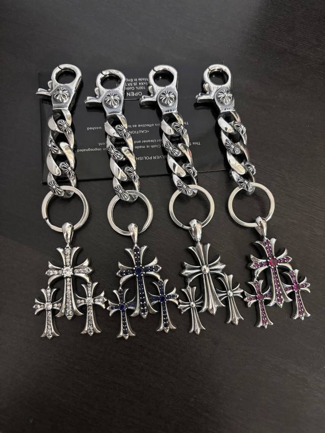 Ch Vintage-Style Three Small Crosses Keyring Bag Clasp