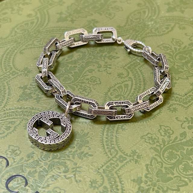 Latest Luxury Edition Bracelet. Pay Attention To The Details. Exclusive High-Qua