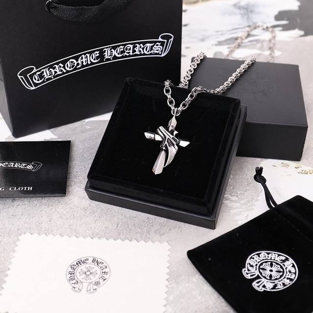 Crox Heart Mini Flame Cross Flower Necklace Classic Cross Flower Design, Flame E