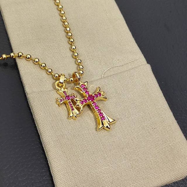 Today's Recommendation Crox Heart Double Cross Pink Diamond Pearl Necklace Exqui