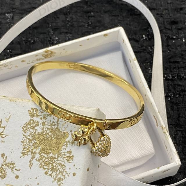 Code H064 Bracelet Hot-Selling New Arrival Synchronized With The Boutique, Exclu