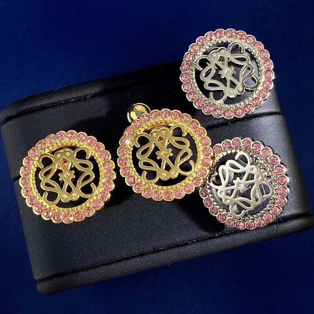 Loewe Fashion Luxury Lace Round Pink Diamond Cutout Smooth Line L-Letter Square