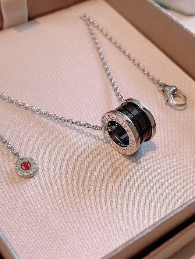 For Loyal Fans Of Bao*Li, Every Necklace Is Worth Considering. The Little Red Ma