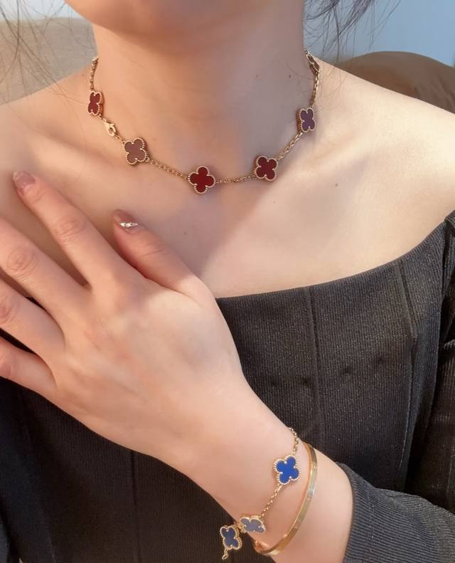 V Gold Material Vca Rose Gold 10-Flower Red Agate Four-Leaf Clover Necklace