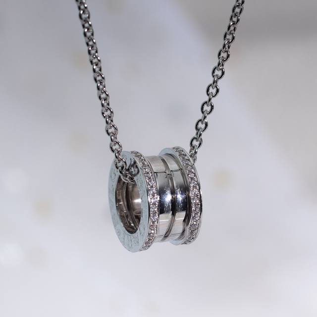 B.Zero1 Rock Series Draws Inspiration From The Famous Circular Amphitheater, The