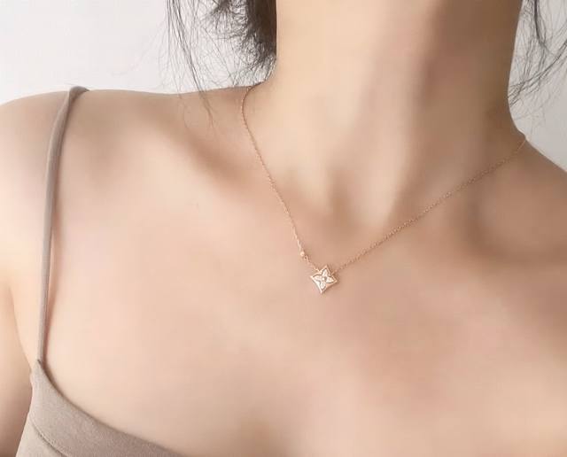 Lv Square Full Diamond Necklace. Limited Edition For The Qixi Festival Absolutel
