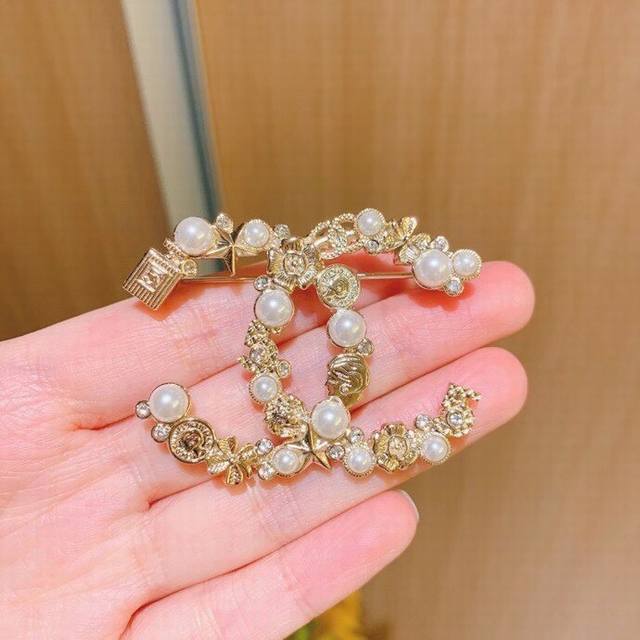 Id Xxz0015 Chanel Chanel Perfume Bottle 5-Letter Brooch.High-End Quality, Same M