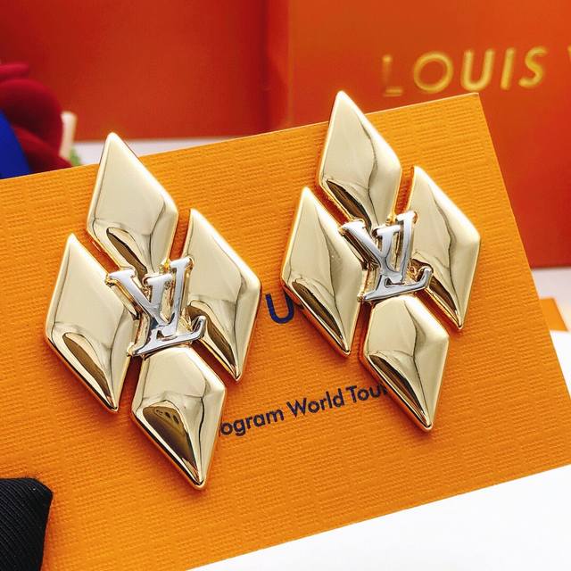 Id Led0150 Lv*Latest Diamond-Patterned Ear Studs, Consistent Zp Brass Material