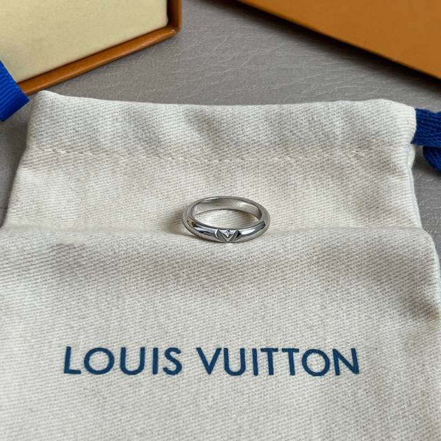 New Arrival Authentic Louis Vuitton Ring, Same Material As The Store, Hot-Sellin