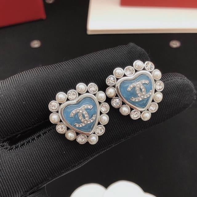 Model No. Xed0580 Ch*Nel's Latest Blue Heart-Shaped Ear Studs, Made From High-Qu