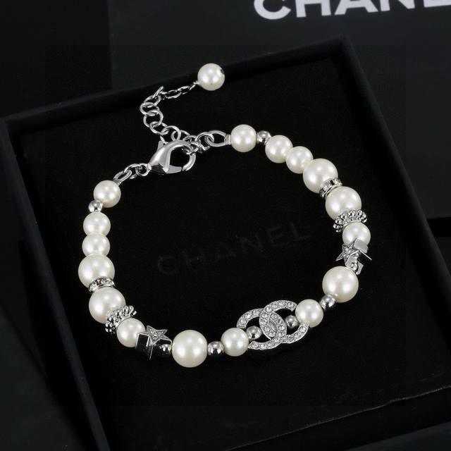 Z-Batch Prototype Chanel Stars Pearl Bracelet. Elegant And Sophisticated Design