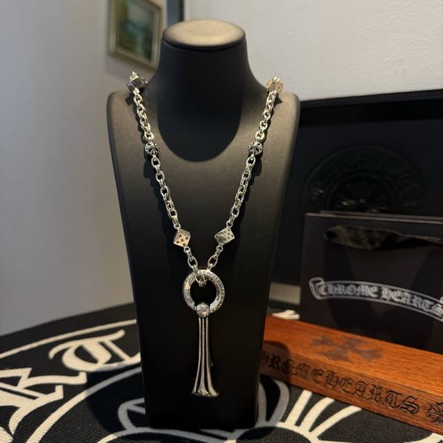 New Arrival, Counter Quality Chrome Hearts Cross Heart Classic Retro Dice Neckla