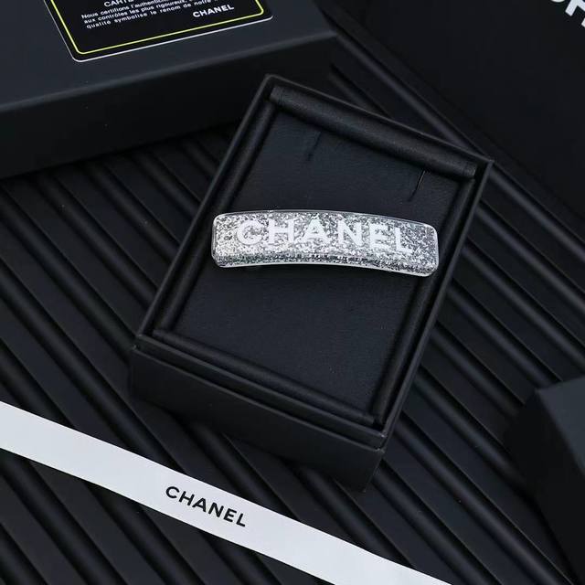 Chanel 25C White Enamel Double C Silver Sequin Acrylic Hairpin With Silver Sequi
