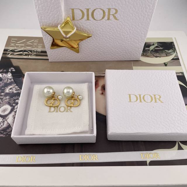 Our Product D Small Star Cd Double Pearl Ear Studs Z 4600, The Latest 2025 Sprin