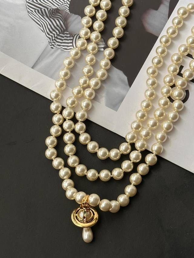 High-Quality Three-Layer Pearl Necklace. Vivienne Westwood, British Fashion Desi