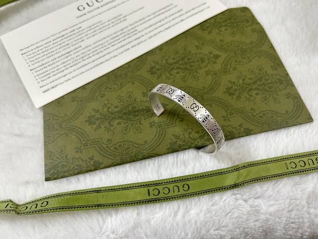 Gucci Double G Bee Bracelet