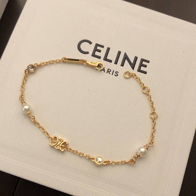 Necklace And Bracelet C Arc De Triomphe Necklace Absolutely Stunning! A Must-Hav