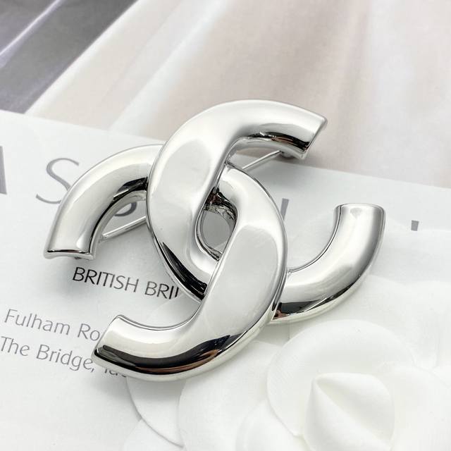 Today's New Arrival Code A770 Chanel Brooch Best-Selling New Arrival, Available