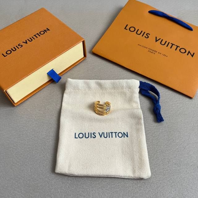 New Arrival Authentic Louis Vuitton Ring. Made With The Same Material As The Sto