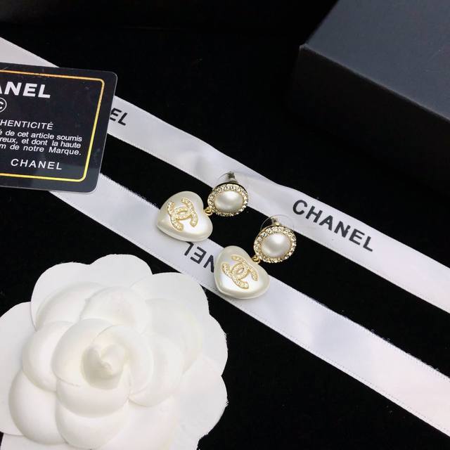 New Heart-Shaped Earrings Chanel Official Website New Arrival Chanel Full Diamon
