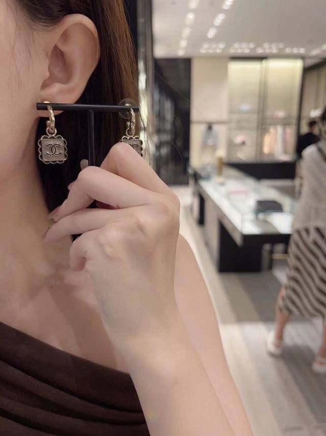 Chanel 24B New Black Lace White C-Shaped Earrings. . Z4500. This Must-Have Desig