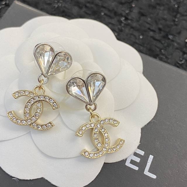 Code E2156 Chanel Ear Studs, Hot-Selling New Arrivals, Consistent With Zp, With
