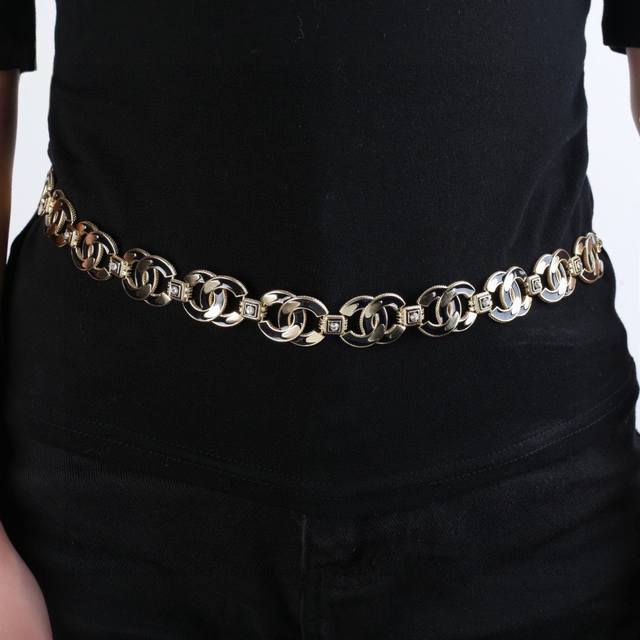 Chanel New Waist Chain Every Detail Is Meticulously Crafted. This Design Is Abso