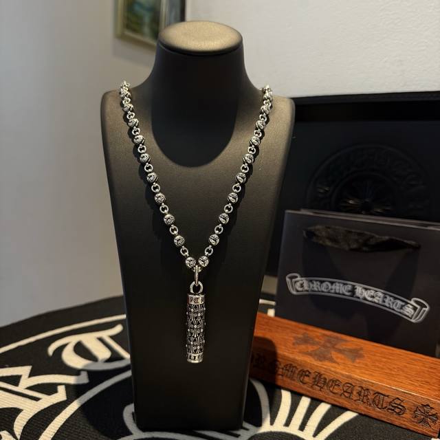 New Arrival, Counter Quality Chrome Hearts Cross Heart Classic Vine Heart Neckla