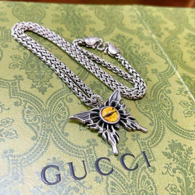 So Stylish! Luxurious Fashion Design. Gucci's Latest Necklace With A Higher-Qual