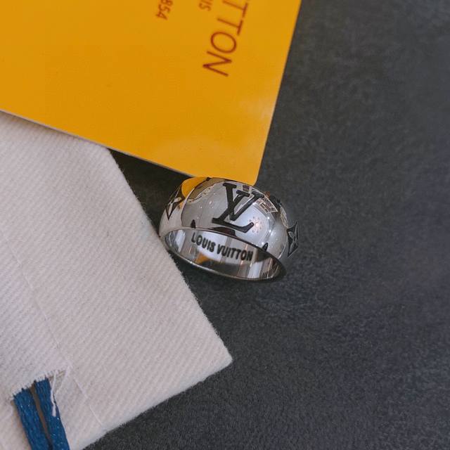 New Arrival Authentic Single-Piece Lv Ring Louis Vuitton Louis Vuitton Same Mate