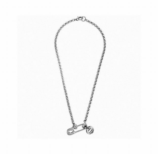 New Arrival Large-Sized Paperclip Necklace Classic Saturn Brooch Necklace Vivien