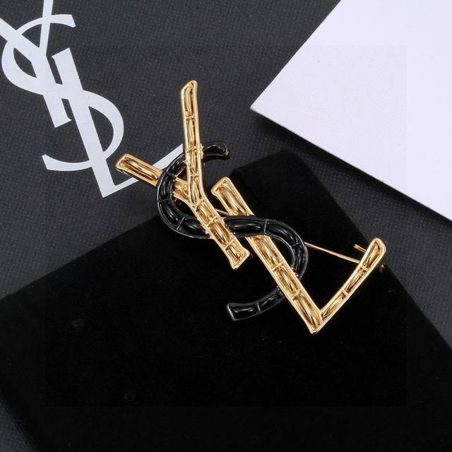 Yves Saint Laurent Ysl Brooch: Exceptional Electroplating, Luxurious Elegance, M