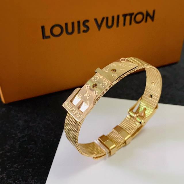 New Arrival Authentic Louis Vuitton Neutral-Style Watch Strap With Buckle Bracel