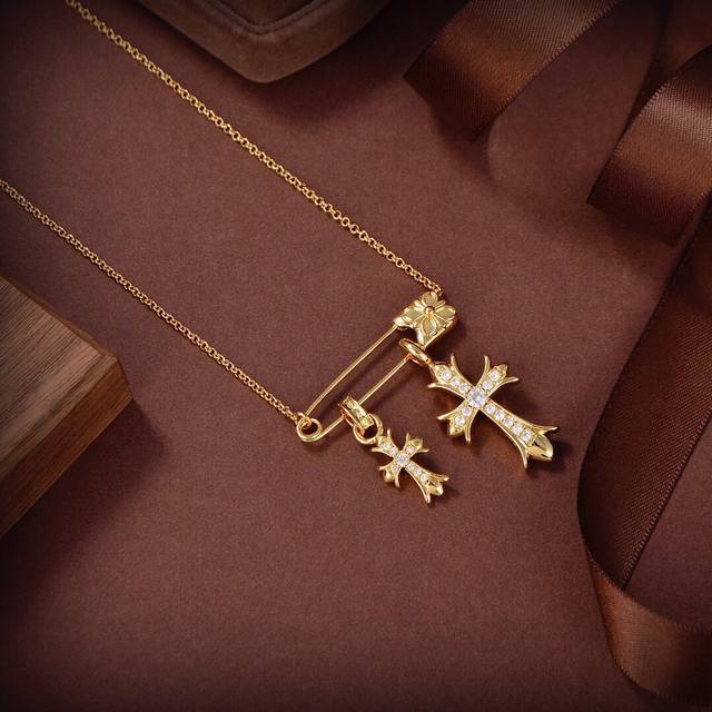 New Arrival: Croco Heart Must-Have Item For Trendsetters - Croco Heart Full Diam