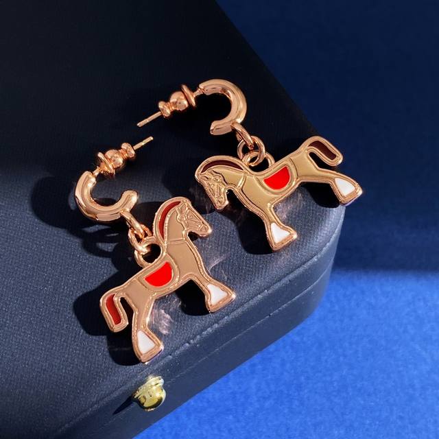 Am94 Herm S Fashionable And Unique Drip Enamel Small Horse Animal Pendant Earrin