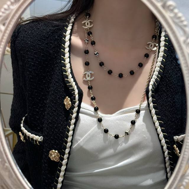 Id Xxl0834 Jewelry Black Pearl Chain Double C Sweater Chain Curved C Black Leath